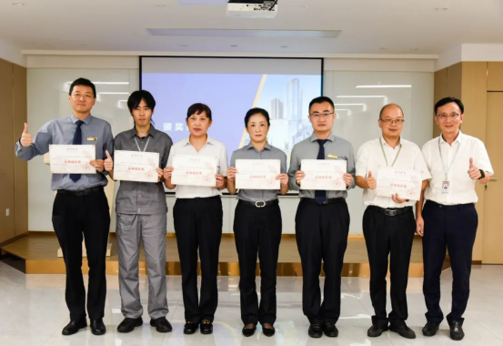 【武汉保安集团】武商MALL项目保安队荣获“经营布局 服务话术”PK赛冠军 3.png 【武汉保安集团】武商MALL项目保安队荣获“经营布局 服务话术”PK赛冠军 3.png