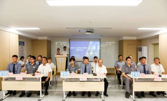 【武汉保安集团】武商MALL项目保安队荣获“经营布局 服务话术”PK赛冠军 1.png 【武汉保安集团】武商MALL项目保安队荣获“经营布局 服务话术”PK赛冠军 1.png