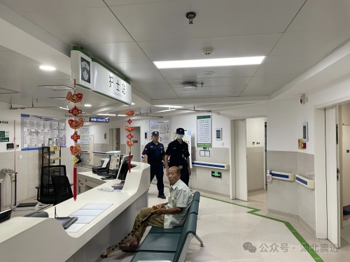 【 湖北震远】国庆我在岗,守护平安不“打烊” 16.jpg