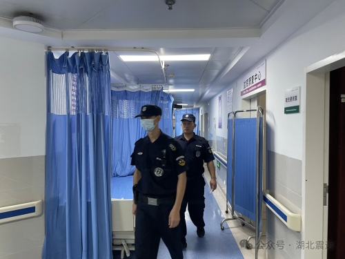 【 湖北震远】国庆我在岗,守护平安不“打烊” 15.jpg