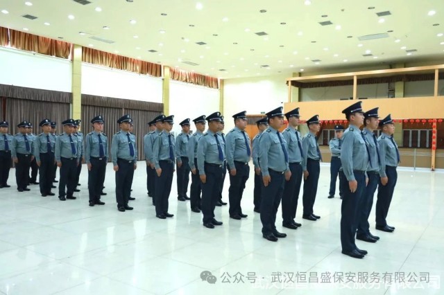 【武汉恒昌盛】市监办领导+特训专家一线指导，武汉恒昌盛“队列示范兵”队伍攻坚特训引入“双四一”责任新机制 10.jpg