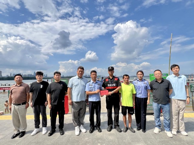 图片 9.jpg 图片 9.jpg