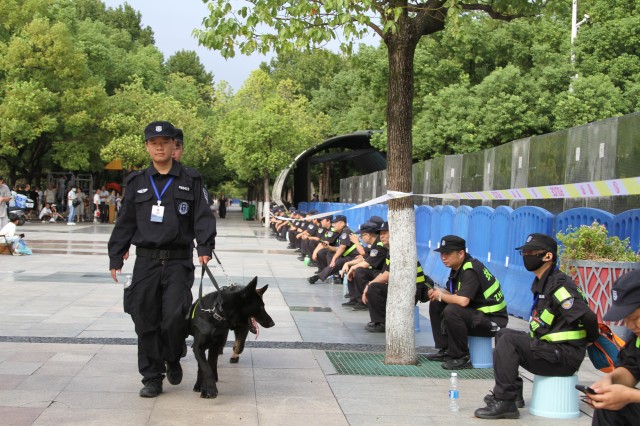 图片 5.jpg 图片 5.jpg